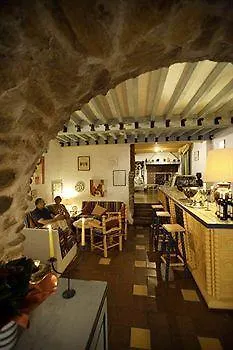 Restaurant La Terrasse Au Soleil 호텔 세렛