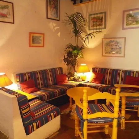 Restaurant La Terrasse Au Soleil 호텔 세렛